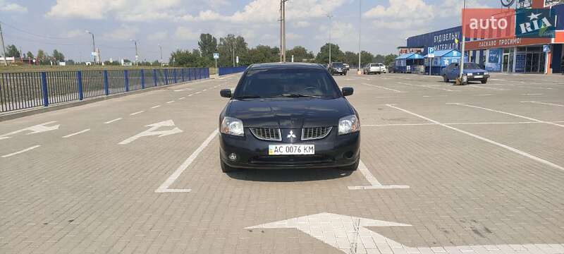 Седан Mitsubishi Galant 2004 в Нововолынске