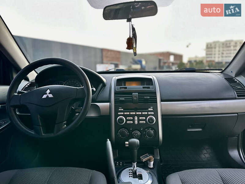 Седан Mitsubishi Galant 2007 в Хмельницком
