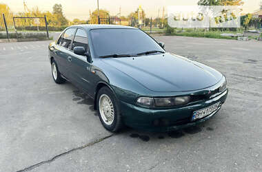 Седан Mitsubishi Galant 1995 в Килии