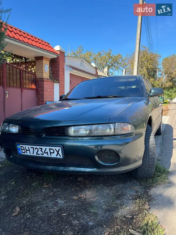 Mitsubishi Galant