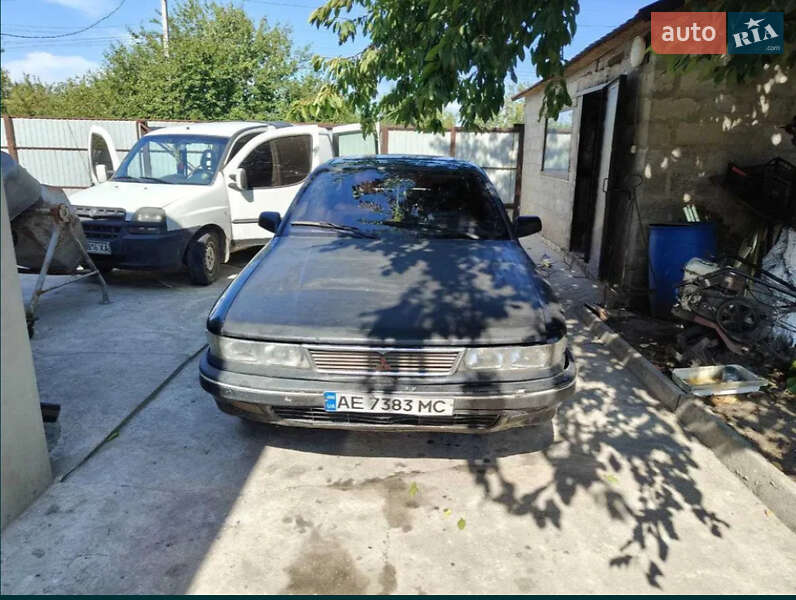 Лифтбек Mitsubishi Galant 1991 в Новомосковске