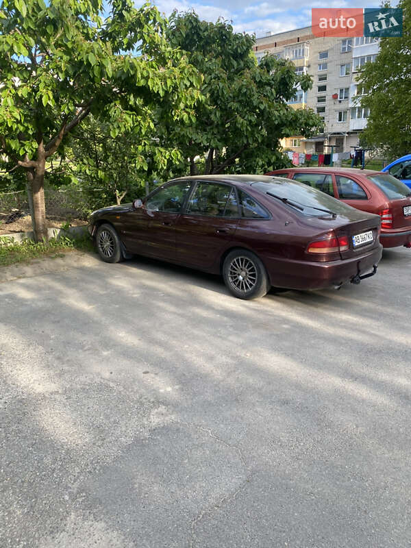 Ліфтбек Mitsubishi Galant 1993 в Вінниці