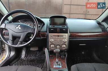 Седан Mitsubishi Galant 2010 в Києві