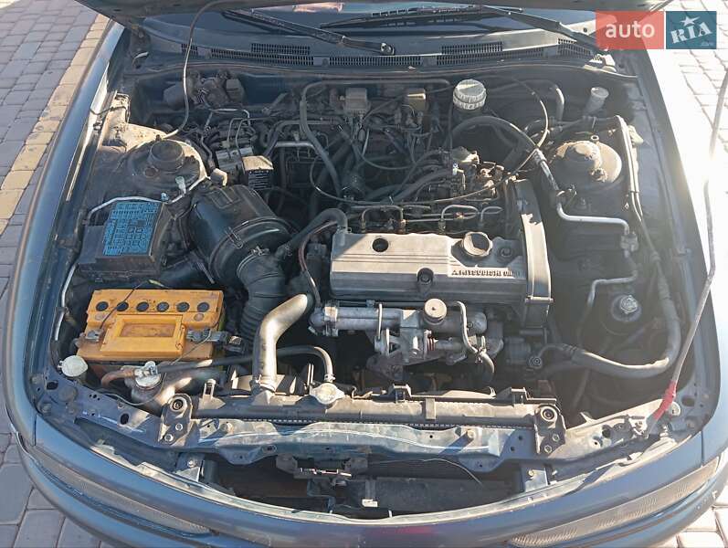 Седан Mitsubishi Galant 1993 в Кривом Роге