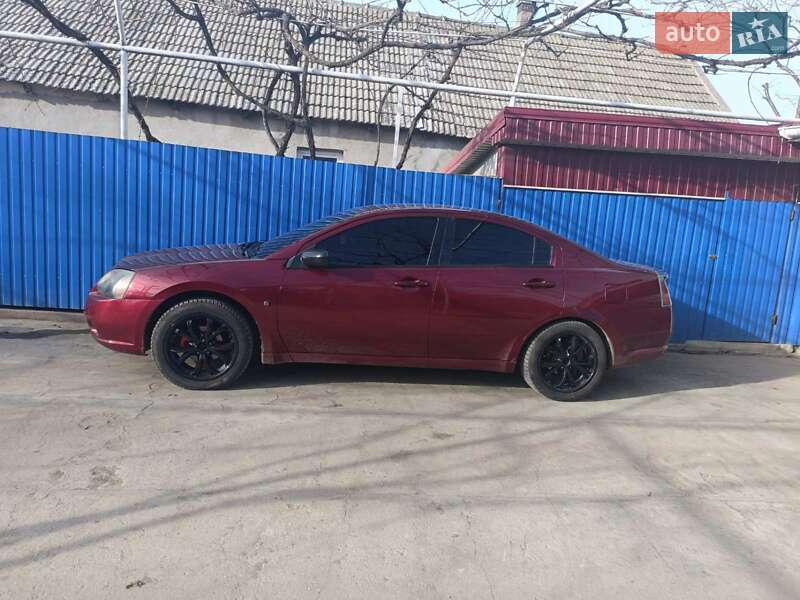 Седан Mitsubishi Galant 2005 в Татарбунарах