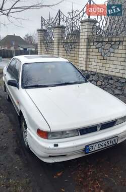 Лифтбек Mitsubishi Galant 1989 в Миргороде