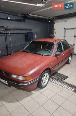 Седан Mitsubishi Galant 1991 в Киеве