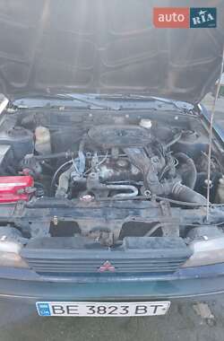 Седан Mitsubishi Galant 1988 в 