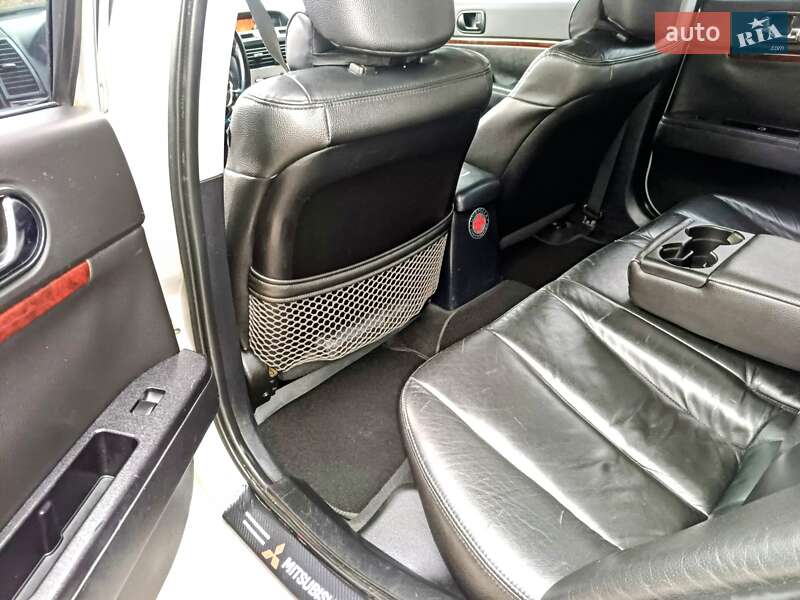 Седан Mitsubishi Galant 2008 в Звягелі