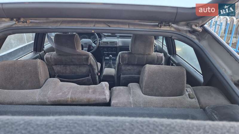 Mitsubishi Galant 1989