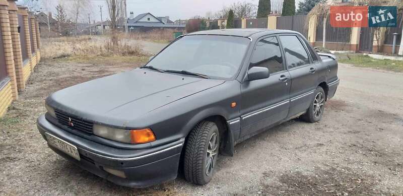 Седан Mitsubishi Galant 1991 в Новом