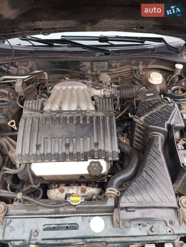 Седан Mitsubishi Galant 1997 в Доброславе