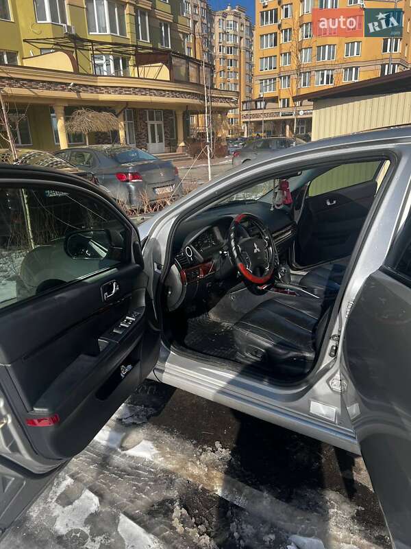 Седан Mitsubishi Galant 2008 в Софиевской Борщаговке