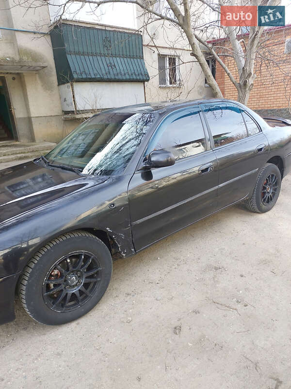 Седан Mitsubishi Galant 1993 в Одессе