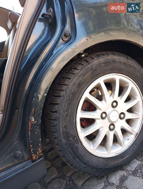 Седан Mitsubishi Galant 1997 в Доброславе