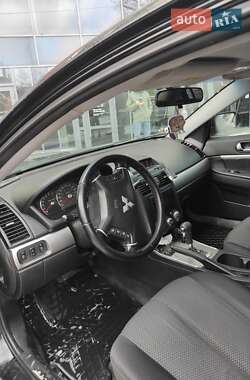 Седан Mitsubishi Galant 2009 в Десне