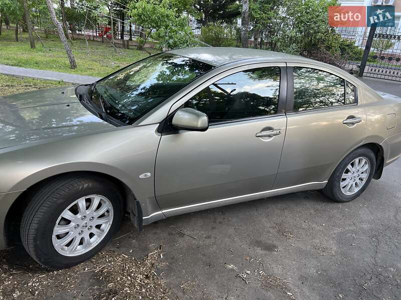 Седан Mitsubishi Galant 2008 в Черноморске