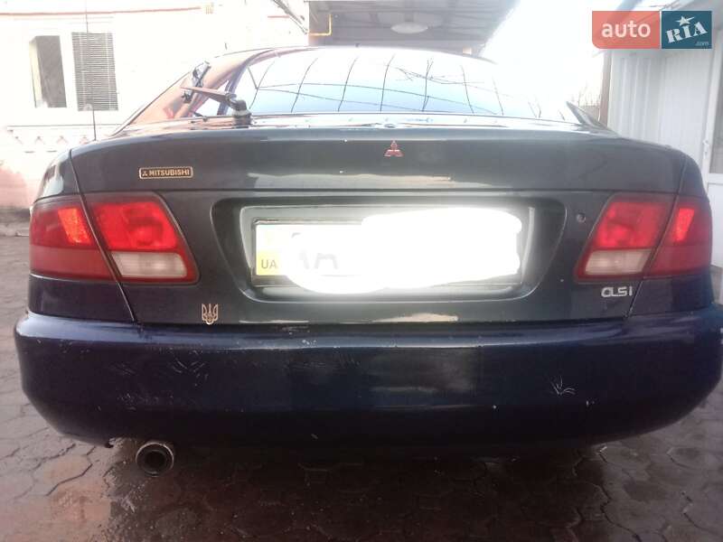 Седан Mitsubishi Galant 1993 в Калиновке