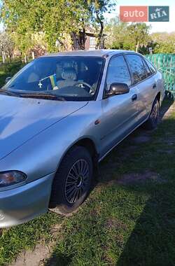 Лифтбек Mitsubishi Galant 1993 в Ильинцах