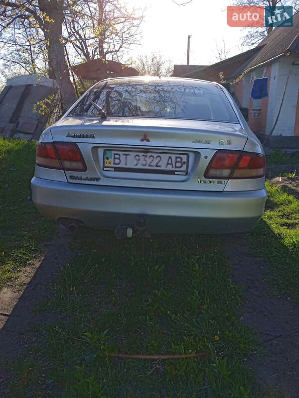 Ліфтбек Mitsubishi Galant 1993 в Іллінцях