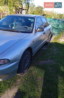 Лифтбек Mitsubishi Galant 1993 в Ильинцах