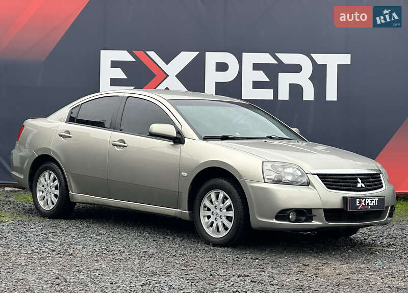 Mitsubishi Galant 2009