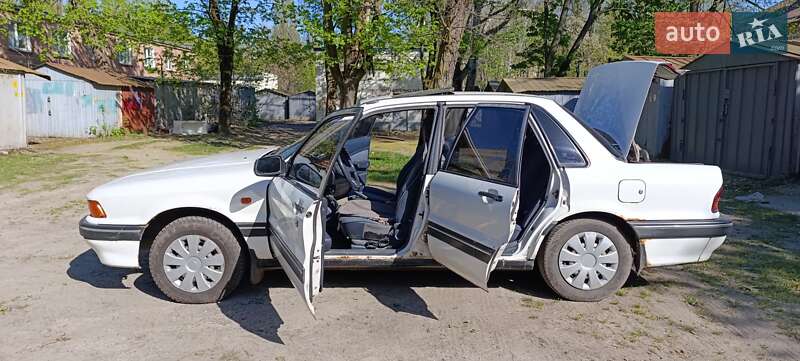 Седан Mitsubishi Galant 1993 в Києві