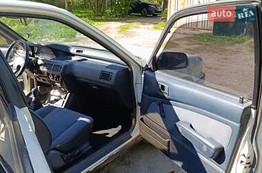 Седан Mitsubishi Galant 1993 в Киеве