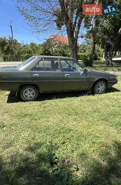 Седан Mitsubishi Galant 1986 в 