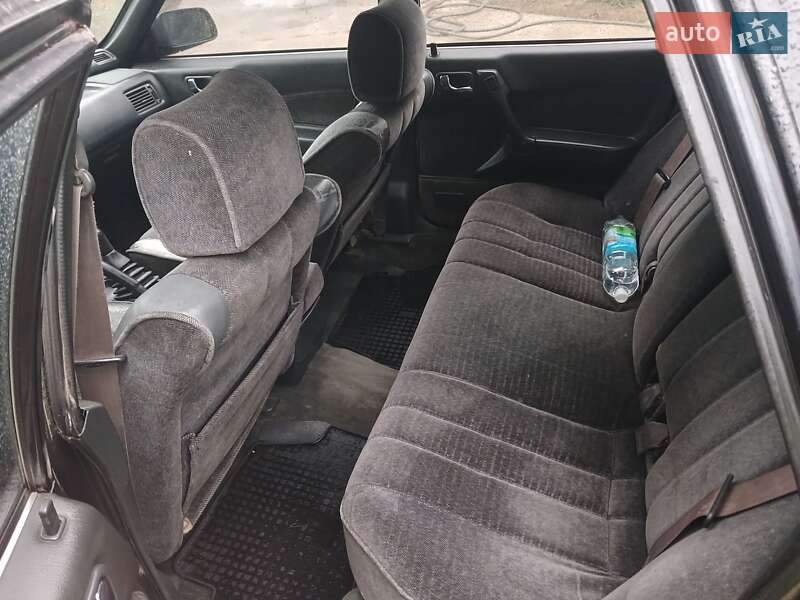 Седан Mitsubishi Galant 1991 в Гайсину