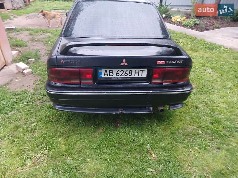 Седан Mitsubishi Galant 1991 в Гайсину