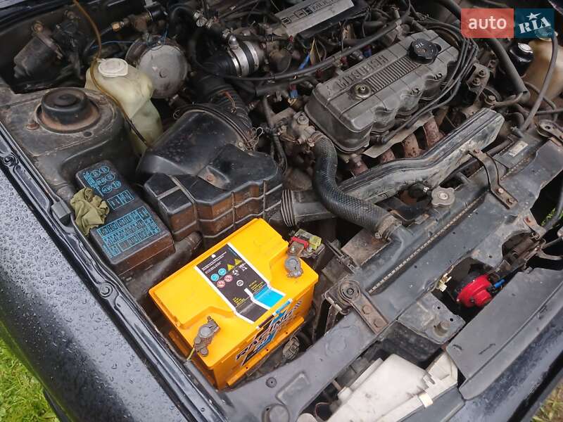 Седан Mitsubishi Galant 1991 в Гайсину