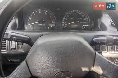 Седан Mitsubishi Galant 1988 в 