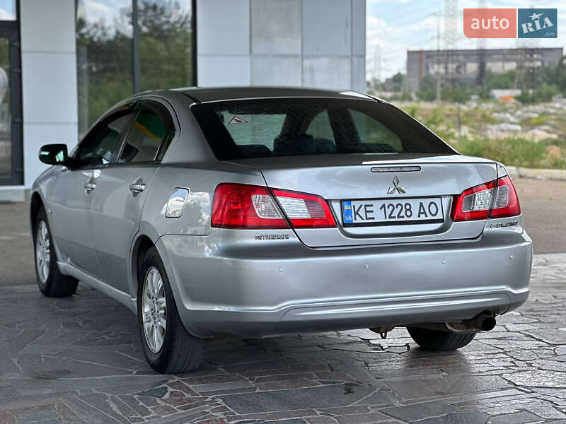 Седан Mitsubishi Galant 2008 в Днепре