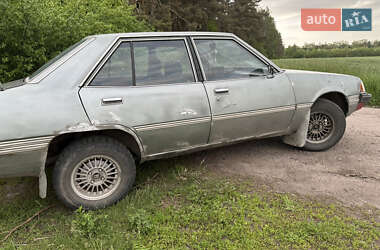 Седан Mitsubishi Galant 1982 в 