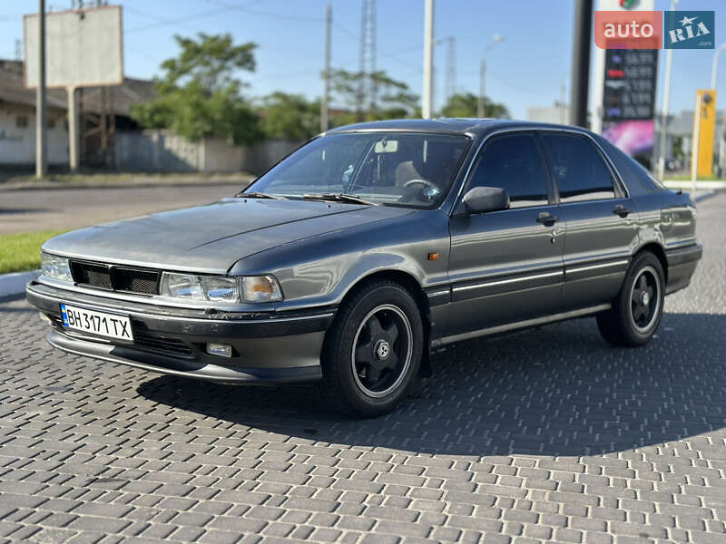 Mitsubishi Galant 1989
