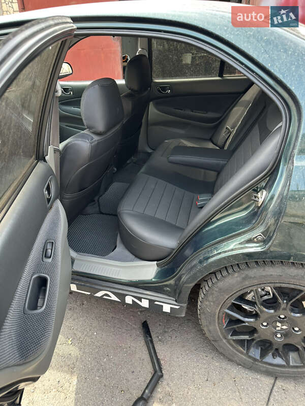 Седан Mitsubishi Galant 1998 в Кривом Роге
