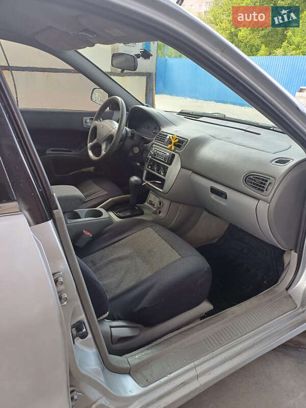 Седан Mitsubishi Galant 2002 в Херсоне