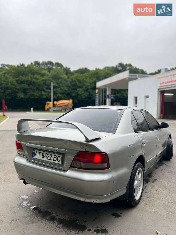 Седан Mitsubishi Galant 1999 в Жидачові