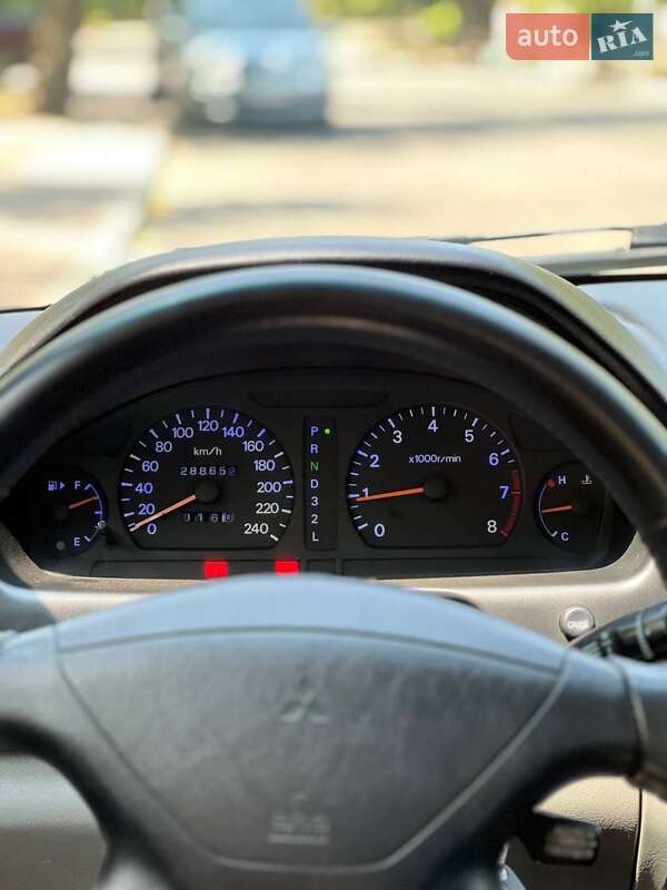 Седан Mitsubishi Galant 1998 в Одесі
