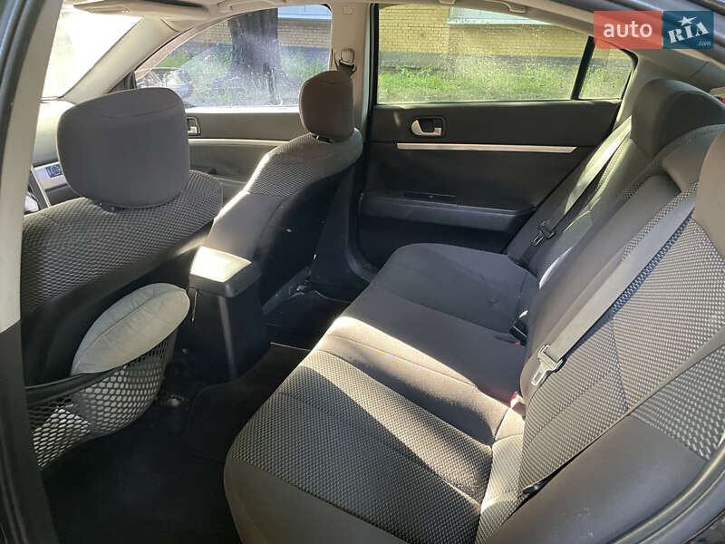 Седан Mitsubishi Galant 2007 в Киеве