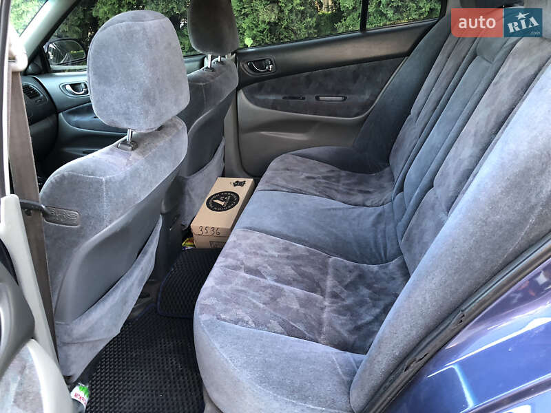 Седан Mitsubishi Galant 1998 в Теплодаре