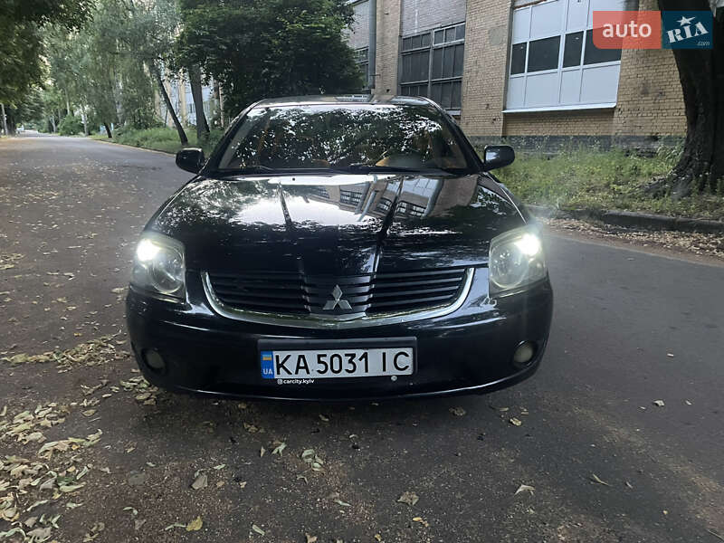 Седан Mitsubishi Galant 2007 в Киеве