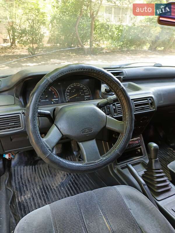 Лифтбек Mitsubishi Galant 1989 в Одессе