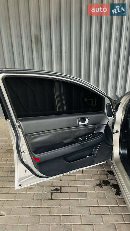 Седан Mitsubishi Galant 2006 в Краматорске