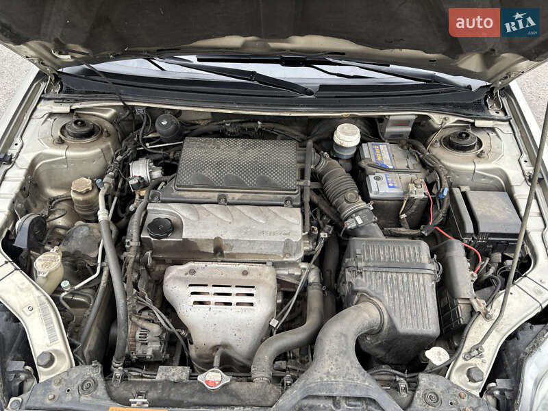 Седан Mitsubishi Galant 2009 в Киеве
