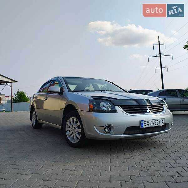 Mitsubishi Galant 2009