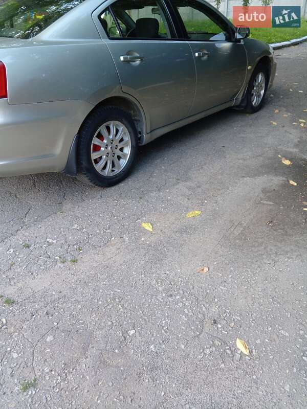 Седан Mitsubishi Galant 2009 в Хмельницком