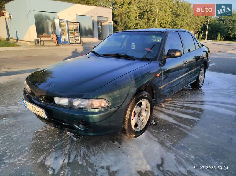 Седан Mitsubishi Galant 1996 в Хмельницькому