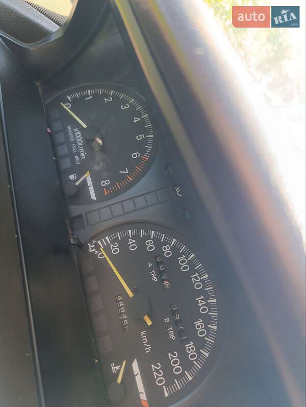 Седан Mitsubishi Galant 1988 в Чорткове